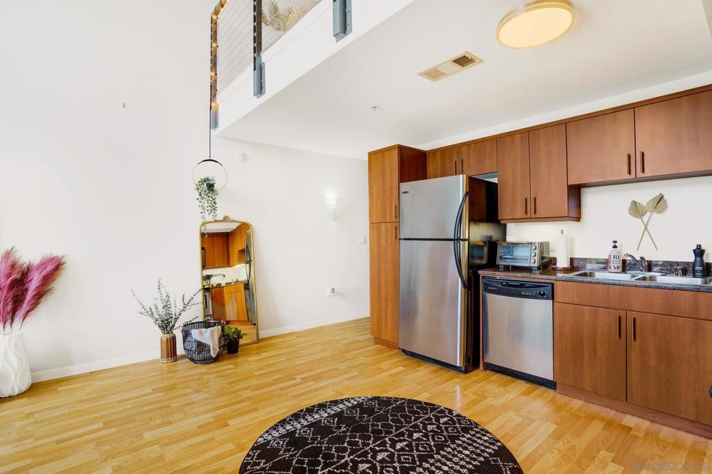Downtown - Residential Lease
