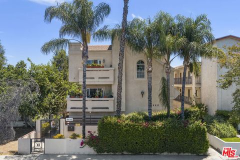 Photo of 6440 Balboa Boulevard, Los Angeles, CA 91406 (MLS # 26865459)