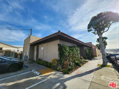 Photo of 626 N La Brea Avenue #620, Inglewood, CA 90302 (MLS # 26654619)