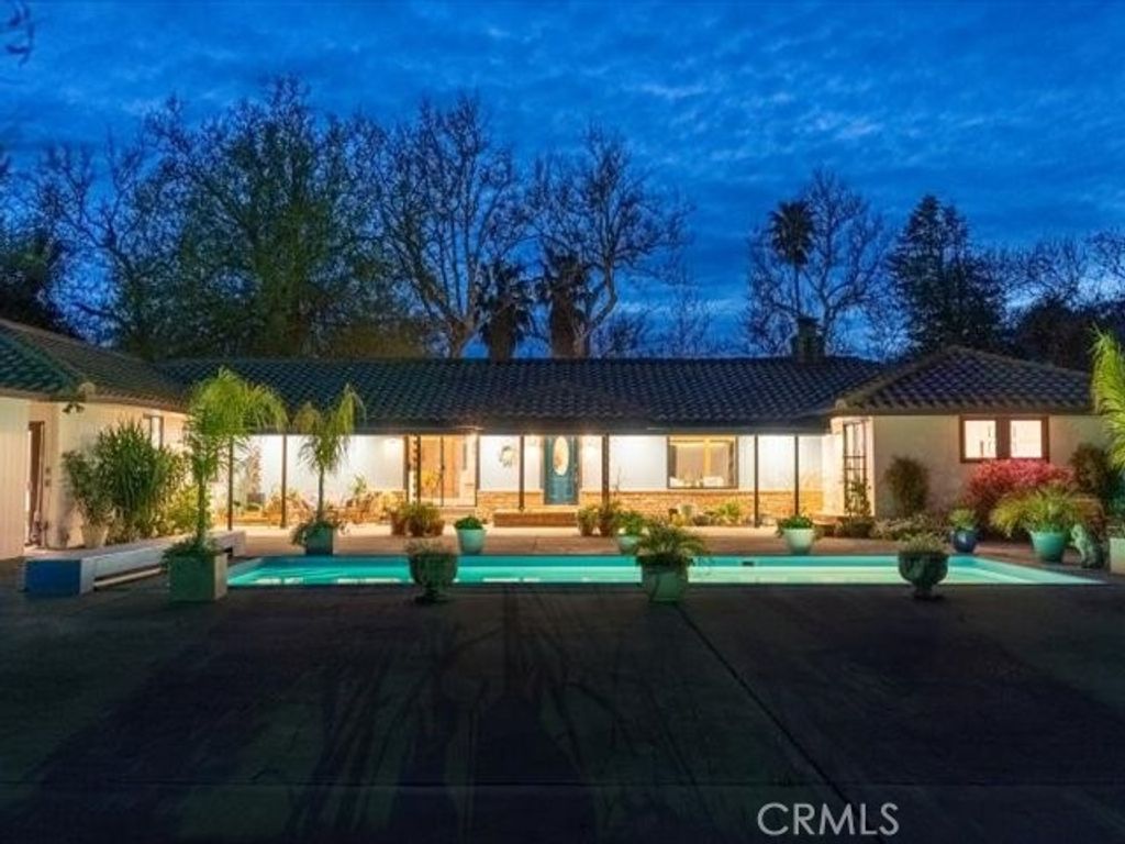 Photo of 195 Howell Avenue, Red Bluff, CA 96080 (MLS # SN26066913)