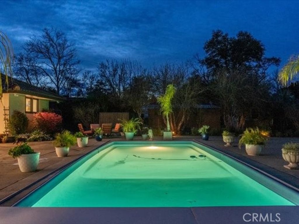 Photo of 195 Howell Avenue, Red Bluff, CA 96080 (MLS # SN26066913)