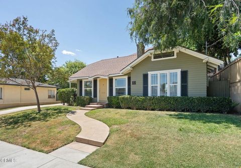 Photo of 427 Waldo Avenue, Pasadena, CA 91101 (MLS # P1-26799)