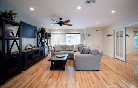 23422 Via San Martine Aliso Viejo CA 92656