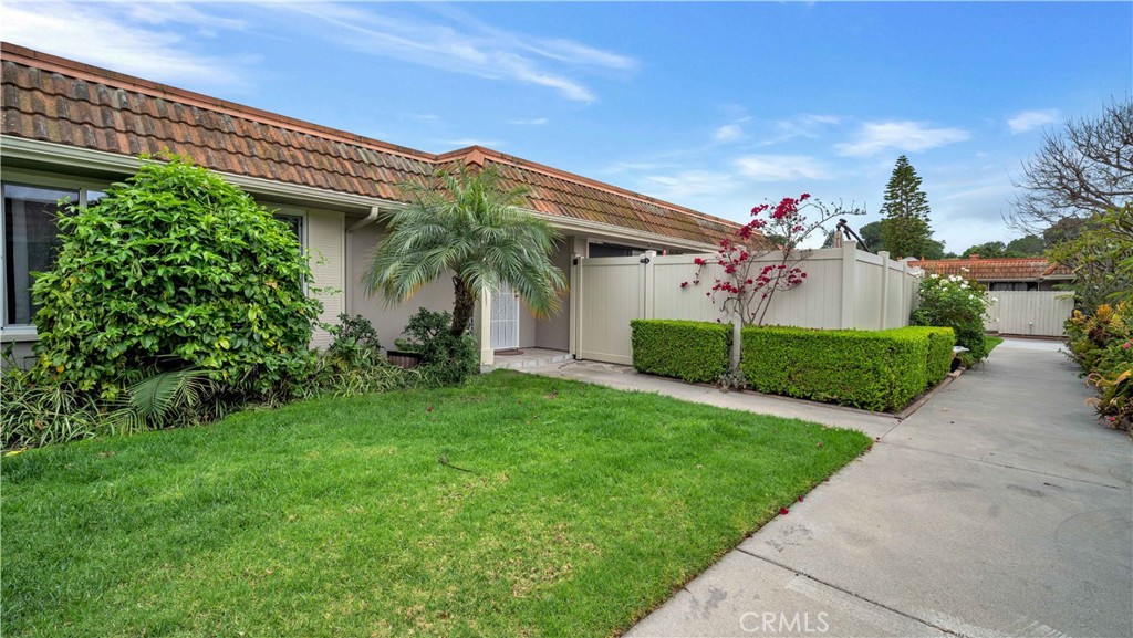 23422 Via San Martine