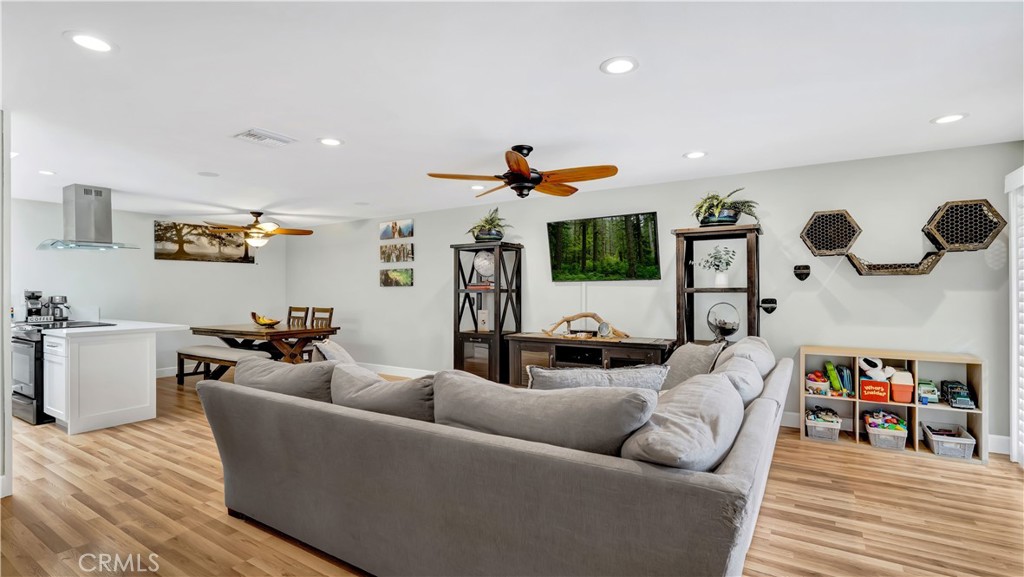 23422 Via San Martine