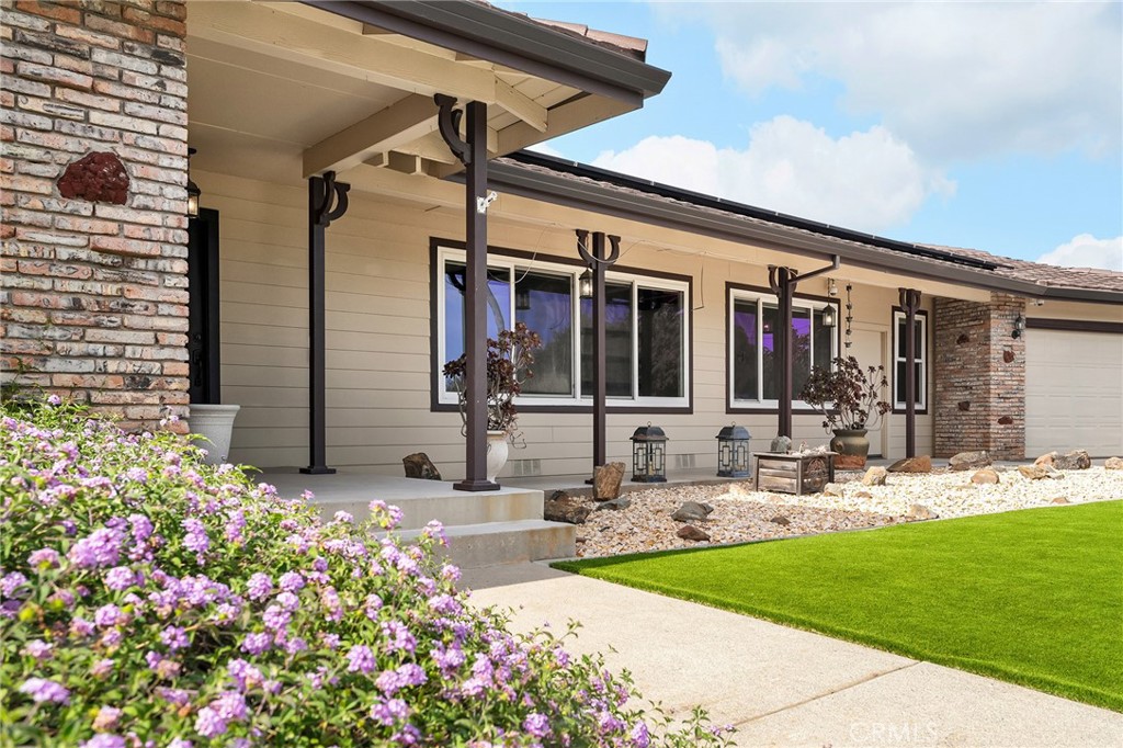 201 Valley View Drive