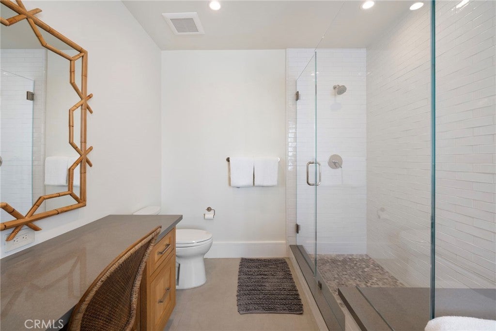 226 Poinsettia Avenue, Corona Del Mar, CA 92625 — MLS #NP26218587 — photo 48 of 75