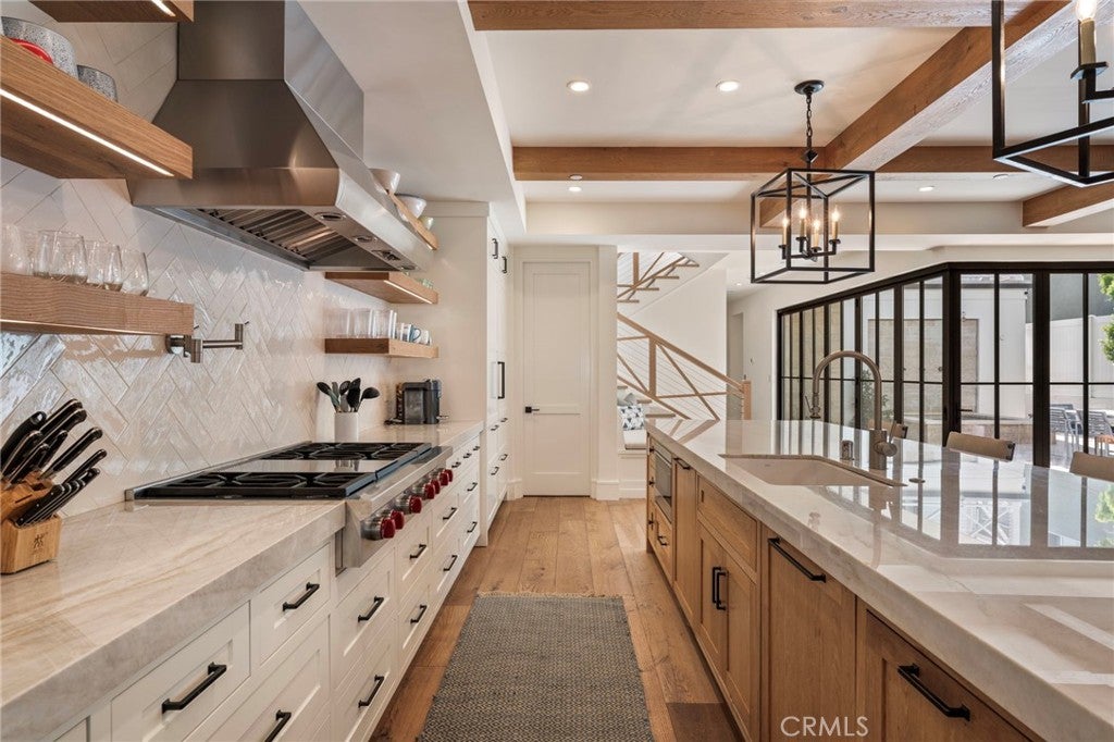 226 Poinsettia Avenue, Corona Del Mar, CA 92625 — MLS #NP26218587 — photo 22 of 75