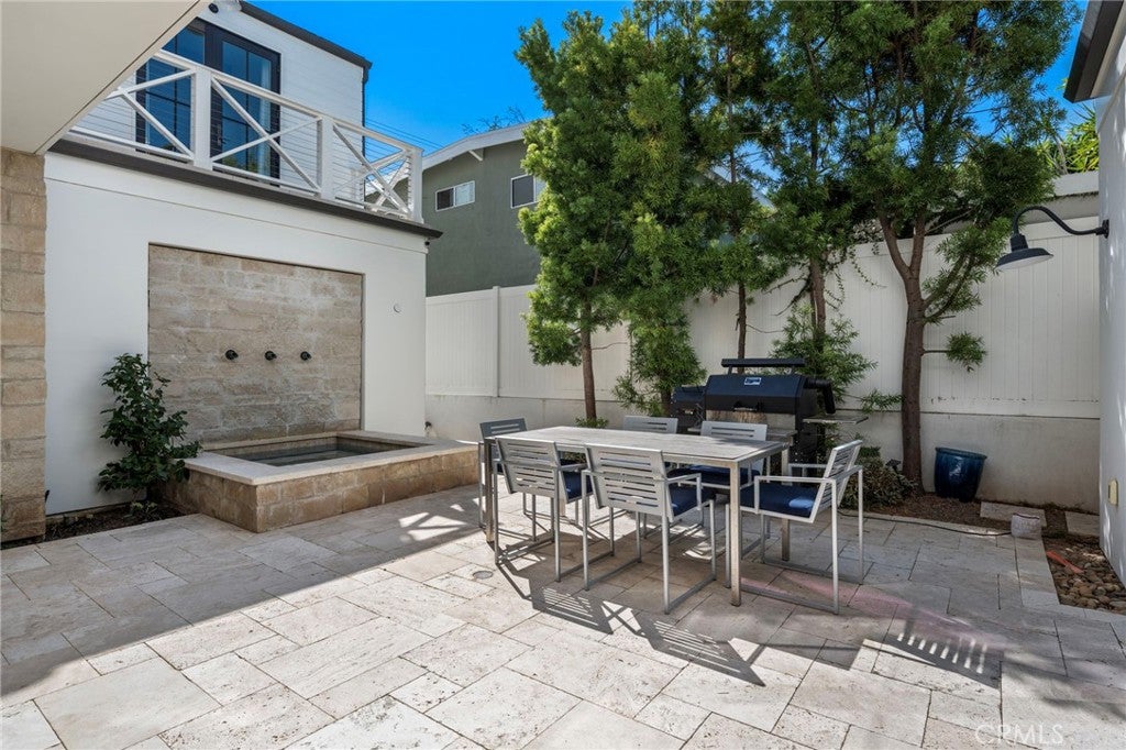 226 Poinsettia Avenue, Corona Del Mar, CA 92625 — MLS #NP26218587 — photo 60 of 75