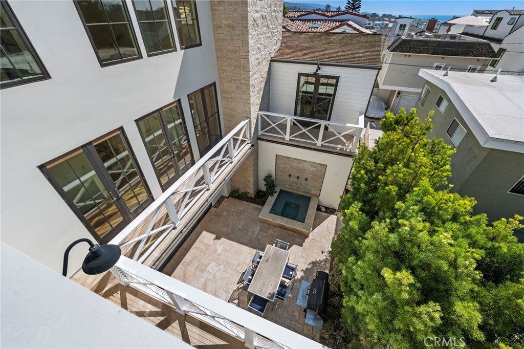 226 Poinsettia Avenue, Corona Del Mar, CA 92625 — MLS #NP26218587 — photo 54 of 75