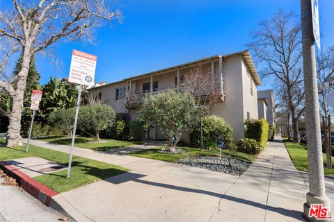 Photo of 9623 CHARLEVILLE Boulevard, Beverly Hills, CA 90212 (MLS # 25618995)