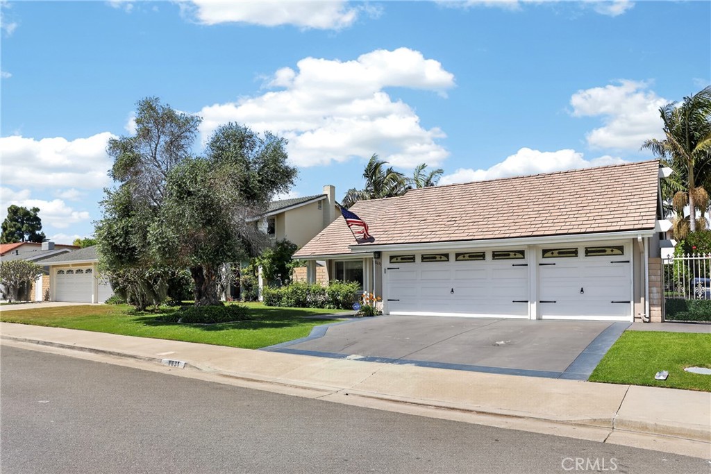 8631 Larkport Drive