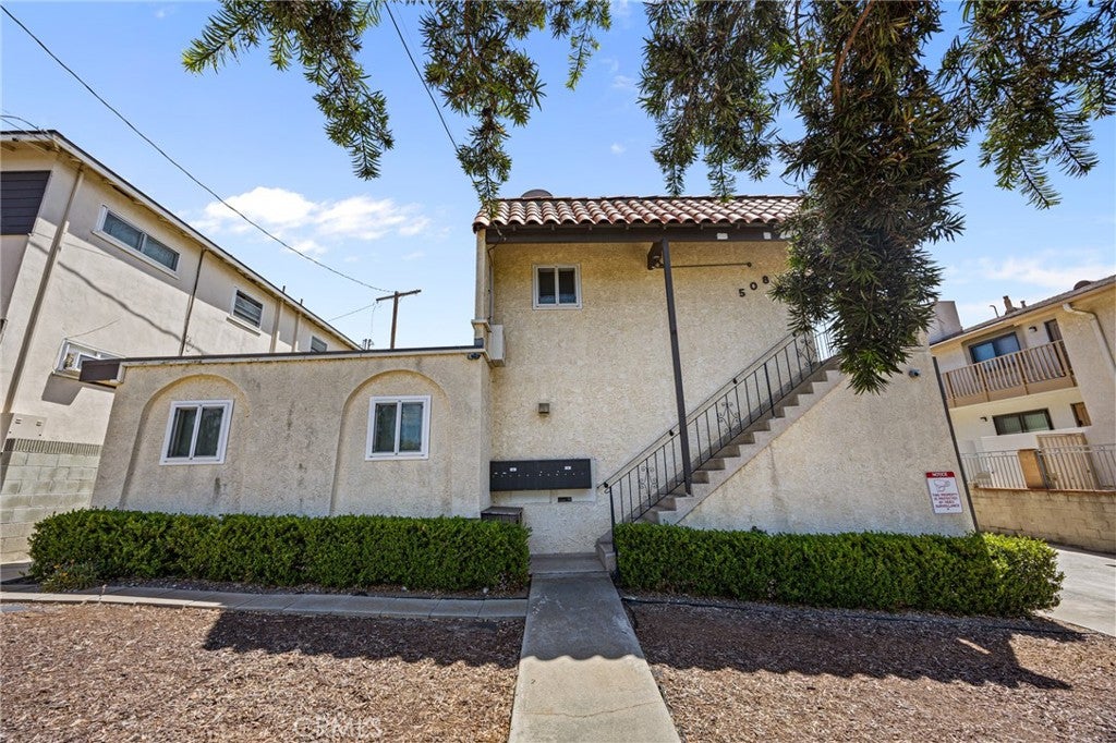 508 W Imperial Avenue