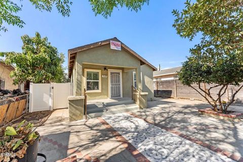 Photo of 1129 La Puerta Street, Los Angeles, CA 90023 (MLS # P1-27051)