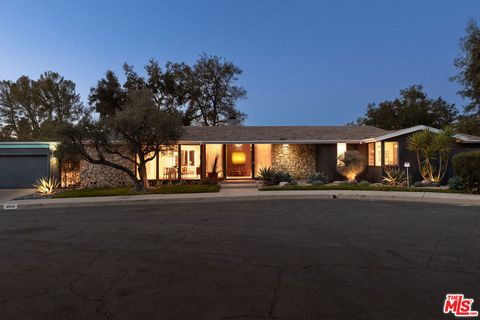 Photo of 16045 Royal Mount Drive, Encino, CA 91436 (MLS # 26828983)