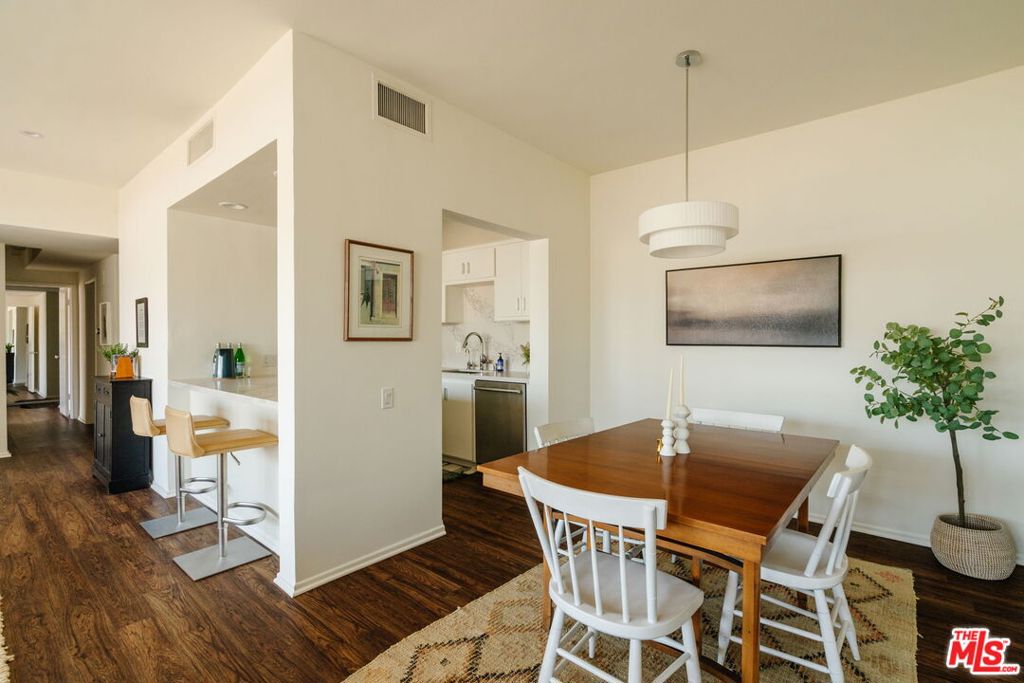 960 San Pasqual Street 203