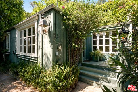 Photo of 6149 W Glen Holly Street, Los Angeles, CA 90068 (MLS # 26747449)