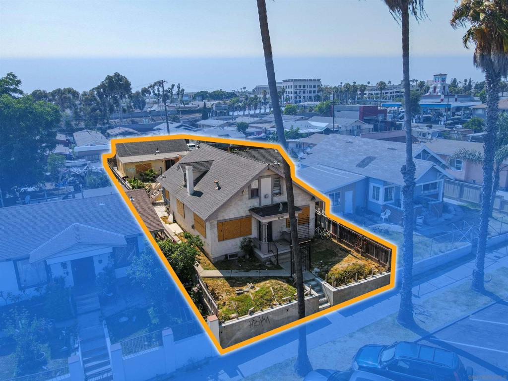 3830 41st Street is a 4-unit property with 2,588 rentable square feet built in 1923 on a 5,506 square foot lot. The unit mix consists of three 2 Bedroom / 1 Bathroom and one studio units. DO NOT WALK ON PROPERTY. THE PROPERTY IS BOARDED UP. Like other urban San Diego communities, Cherokee Point and City Heights have a high rate of pedestrian activity, relative to other regions of San Diego County. City Heights and Cherokee Point are some of the most diverse communities in San Diego. Businesses and residential neighborhoods alike reflect this diversity. There have been many redevelopment projects by the city of San Diego in City Heights and Cherokee Point and an improvement of the tenant-base over the last decade.