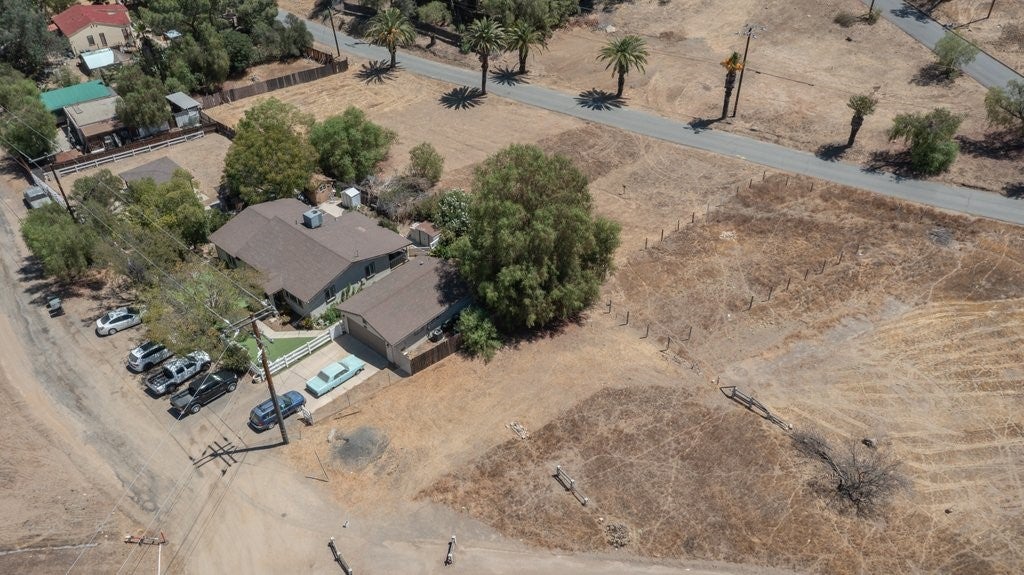 1 Mountain View Way