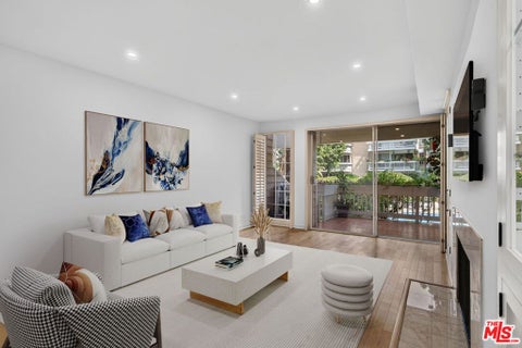 Photo of 4338 Redwood Avenue #B114, Marina Del Rey, CA 90292 (MLS # 26993567)