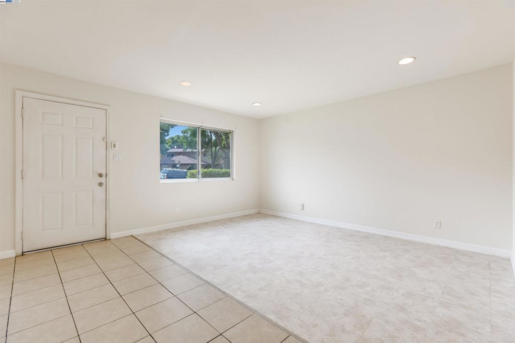 CONTRA LOMA ESTS - Residential