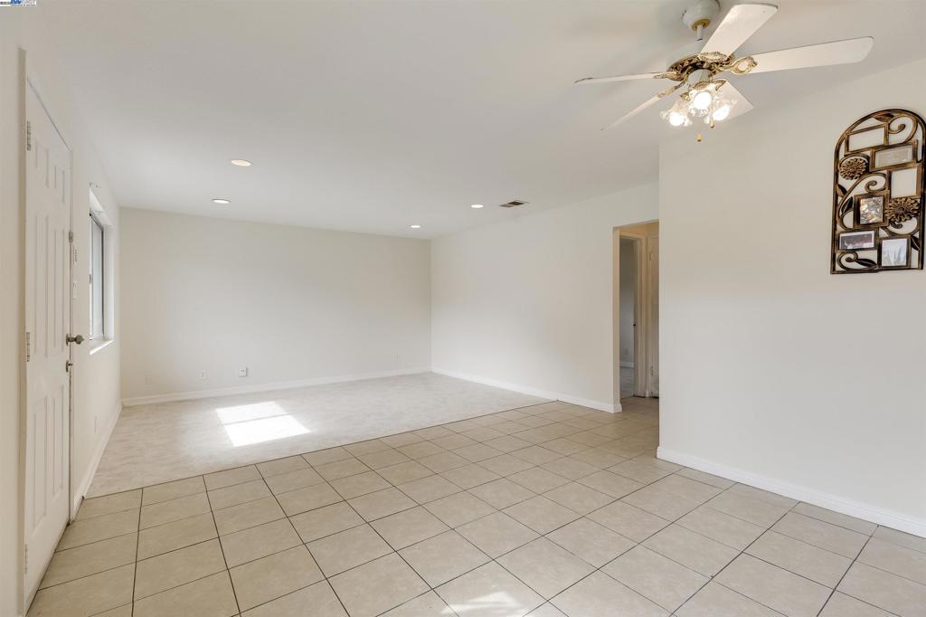 CONTRA LOMA ESTS - Residential