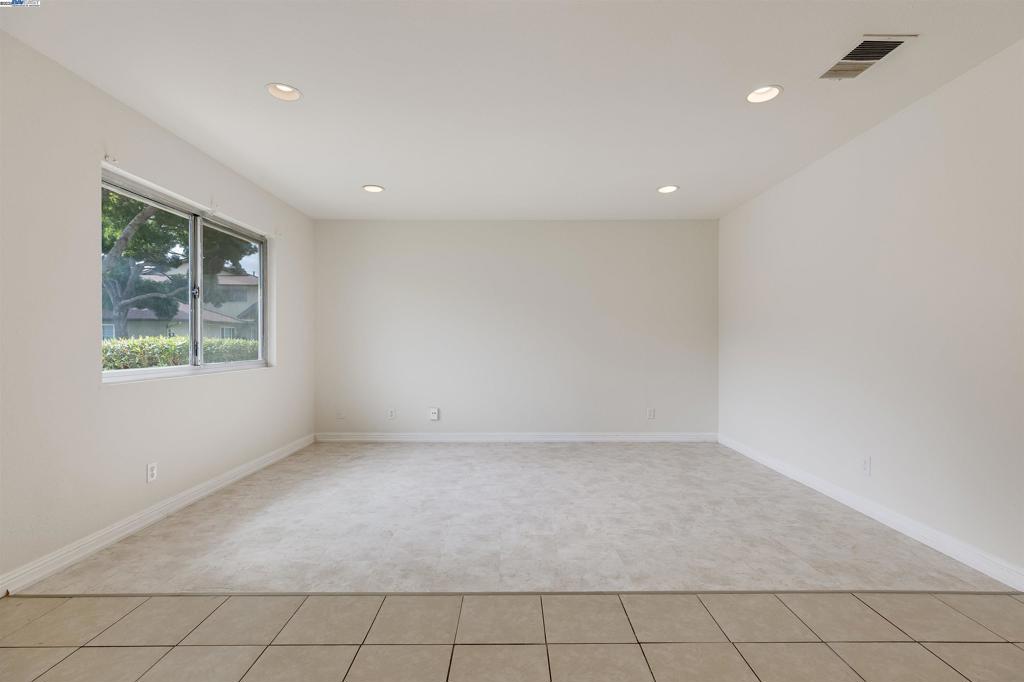 CONTRA LOMA ESTS - Residential