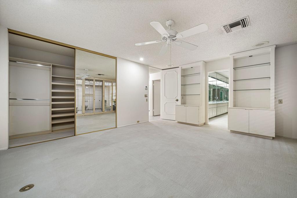 The Springs C.C. - Residential