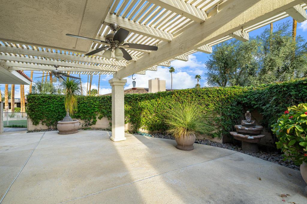 The Springs C.C. - Residential