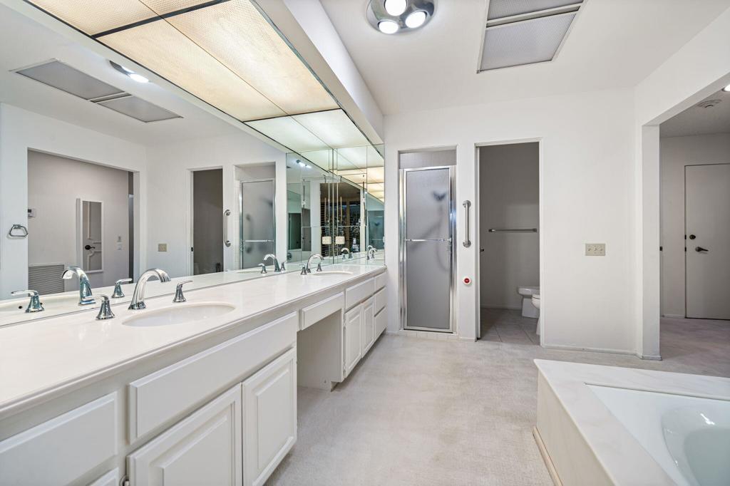 The Springs C.C. - Residential