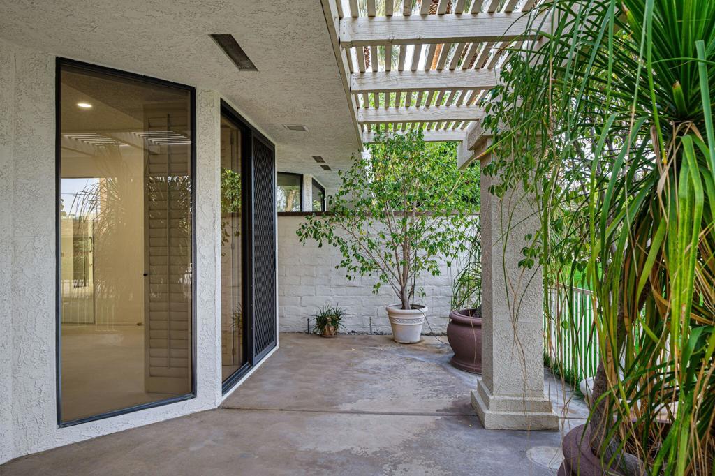 The Springs C.C. - Residential