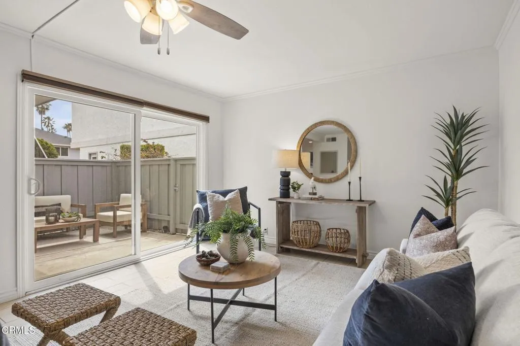 Ventura, California 93001, United States, 2 Bedrooms Bedrooms, ,2 BathroomsBathrooms,Residential,Active,111600