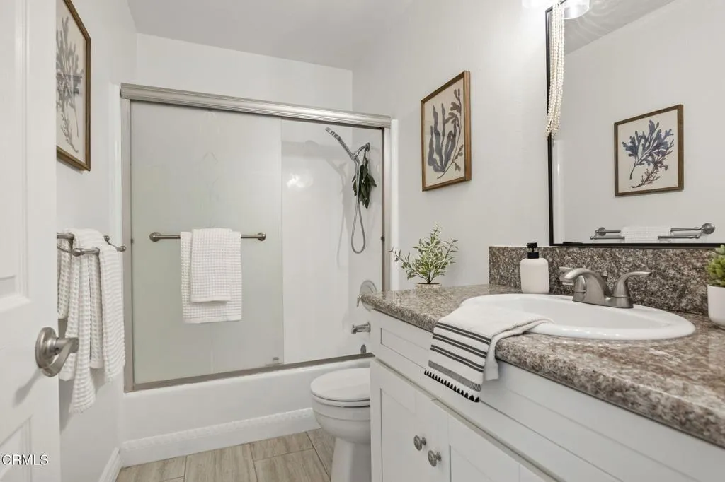 Ventura, California 93001, United States, 2 Bedrooms Bedrooms, ,2 BathroomsBathrooms,Residential,Active,111600