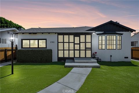 Photo of 1702 Landis Street, Burbank, CA 91504 (MLS # TR25255995)