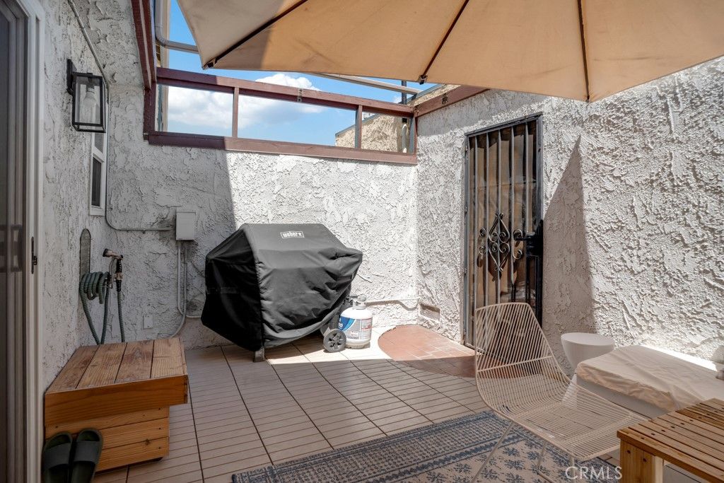 listing image 130723346877505726626