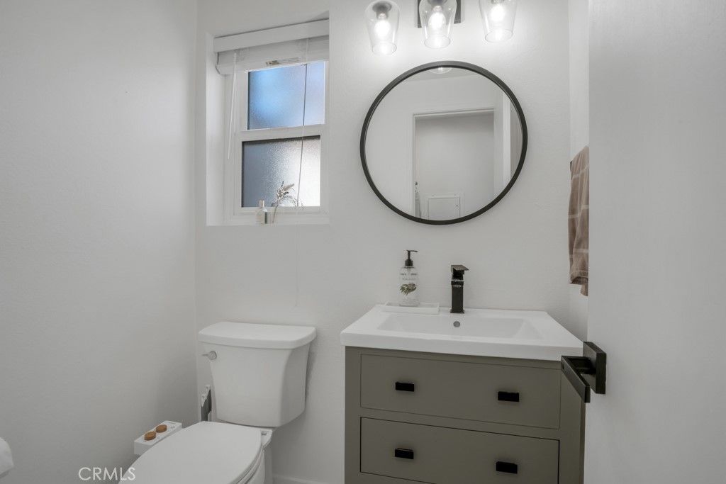 listing image 130723960573878639426