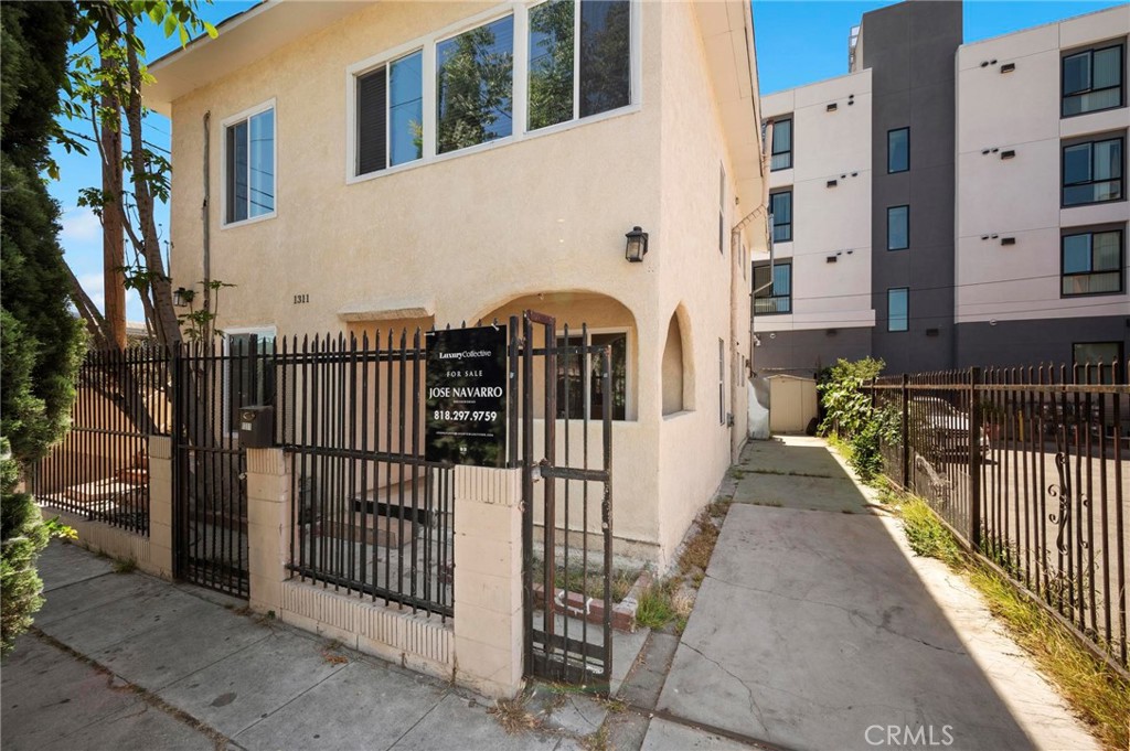 1311 Dewey Avenue