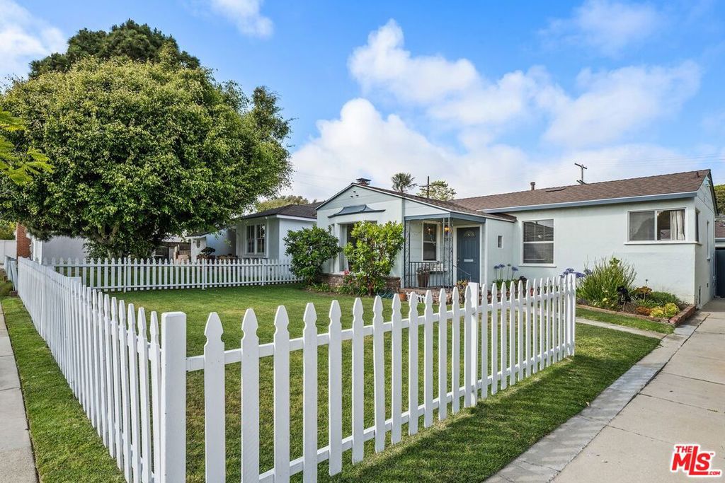 Properties 2 2345 23rd Street