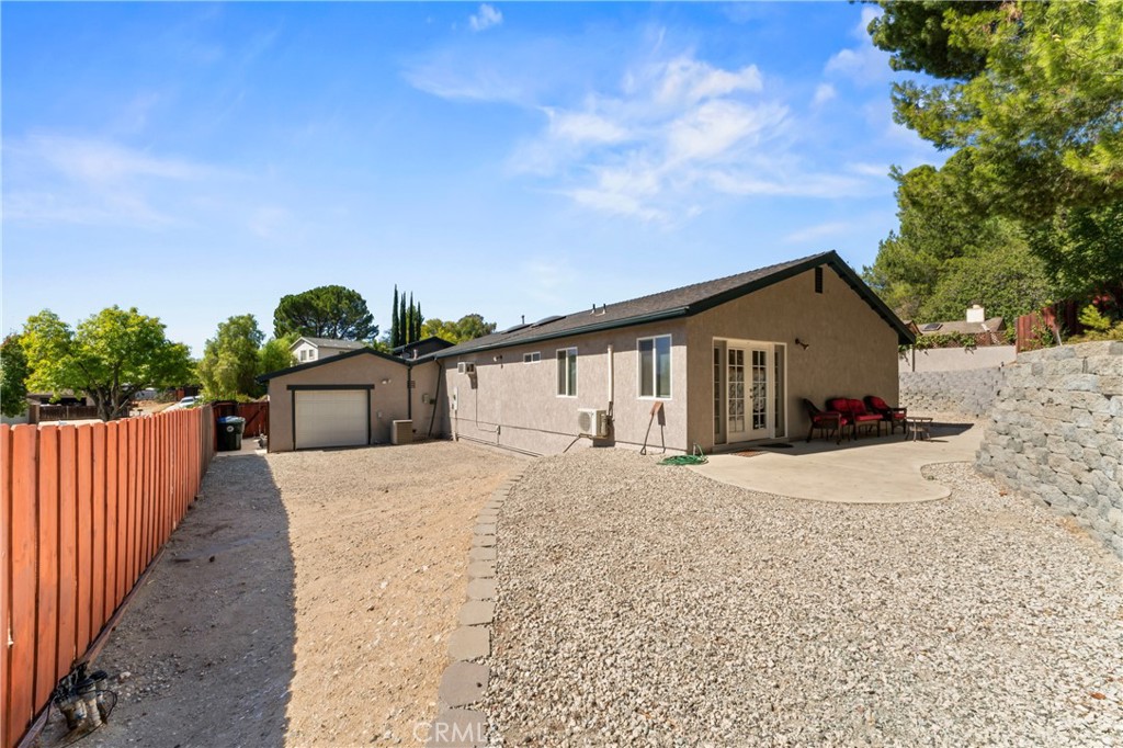 Venture (VNTR) - Residential Lease