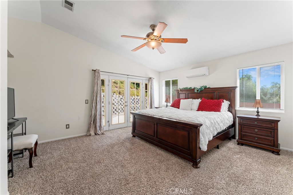 Venture (VNTR) - Residential Lease