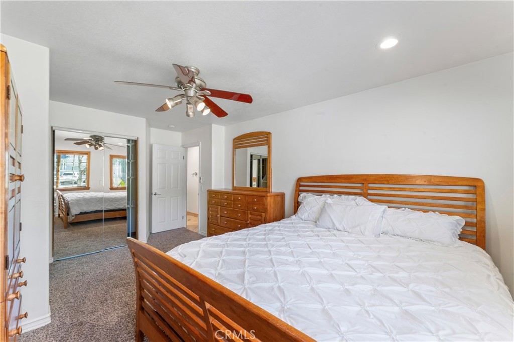 Venture (VNTR) - Residential Lease