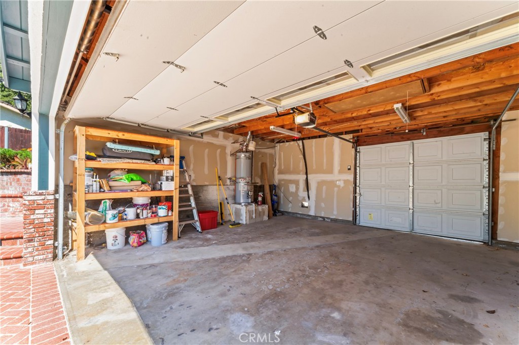 Venture (VNTR) - Residential Lease