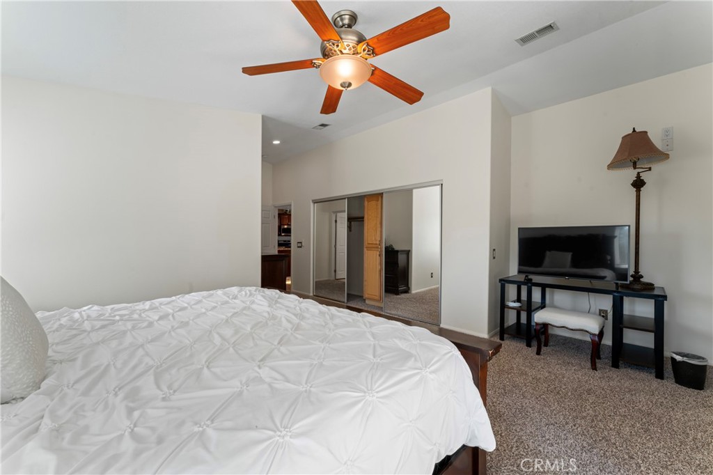 Venture (VNTR) - Residential Lease