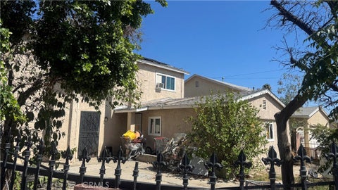 Photo of 11024 Omelveny AVE, San Fernando, CA 91340 (MLS # SR26210549)