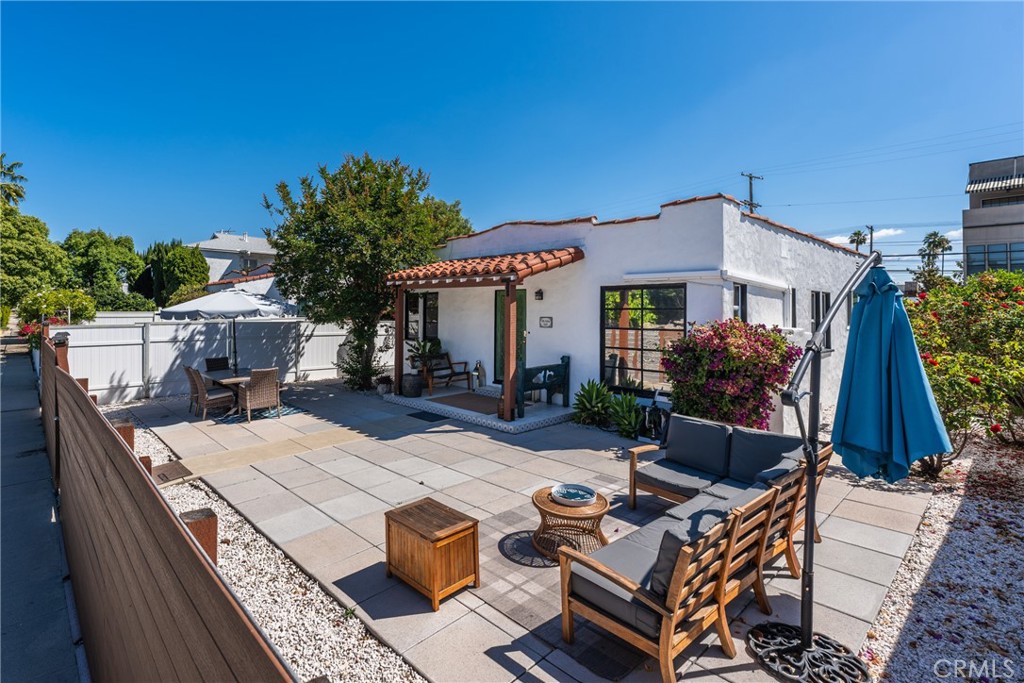 5512 Willowcrest