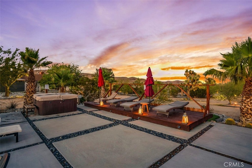 59427 La Crescenta Drive