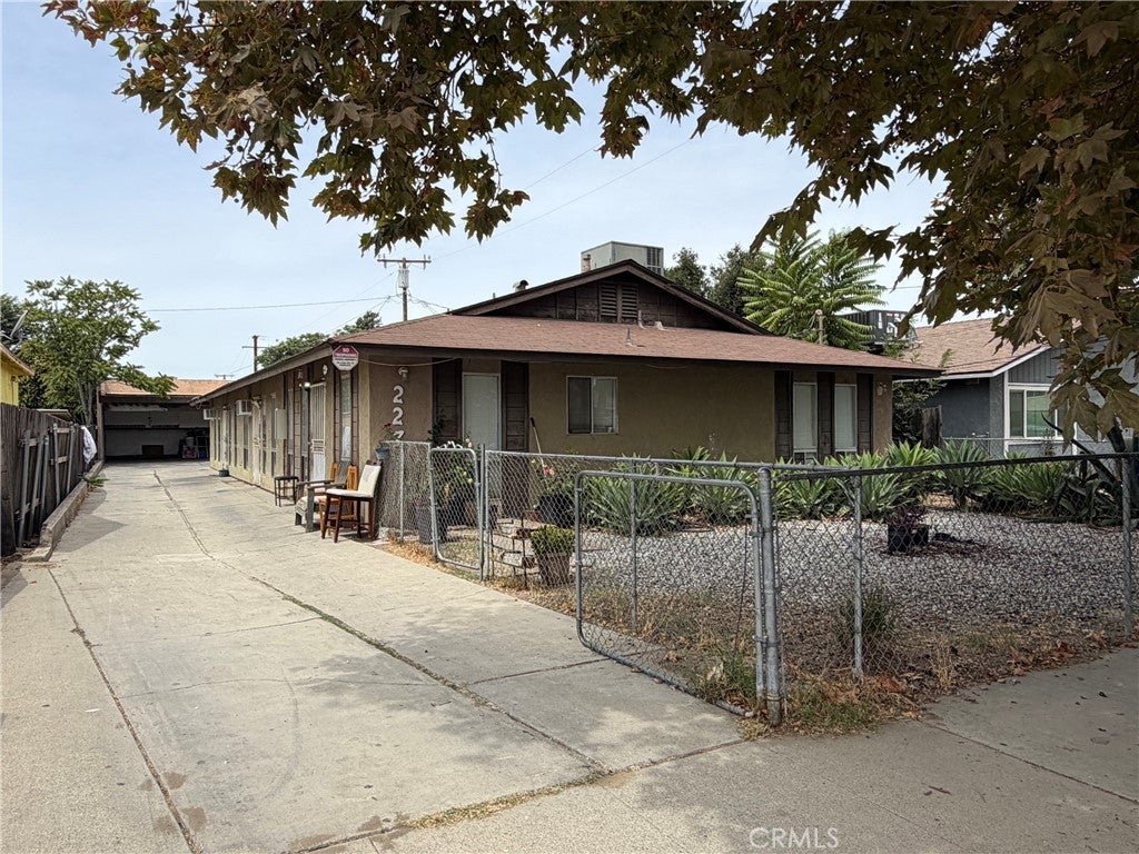 227 N Alessandro