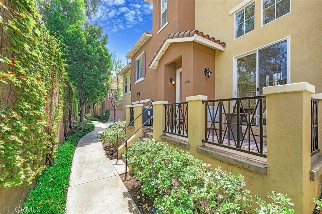 1002 Timberwood, Irvine CA 92620