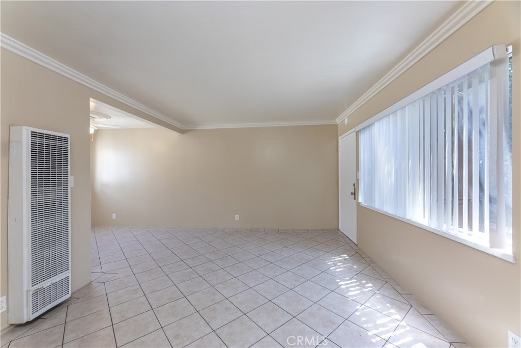 1250 E 4th, 8