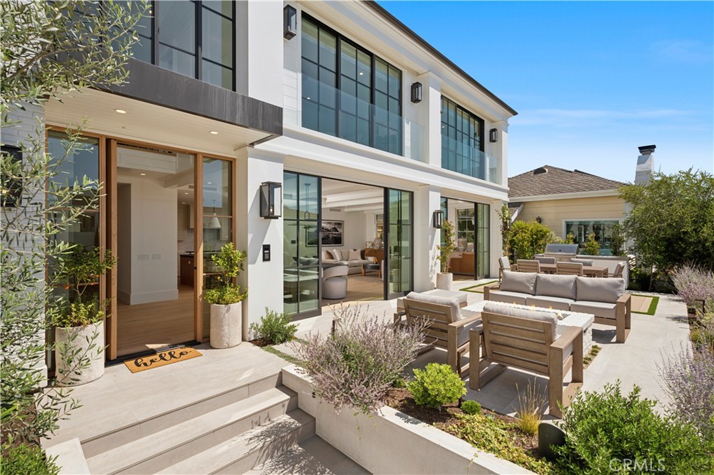 Corona del Mar South of PCH (CDMS) - Residential Lease